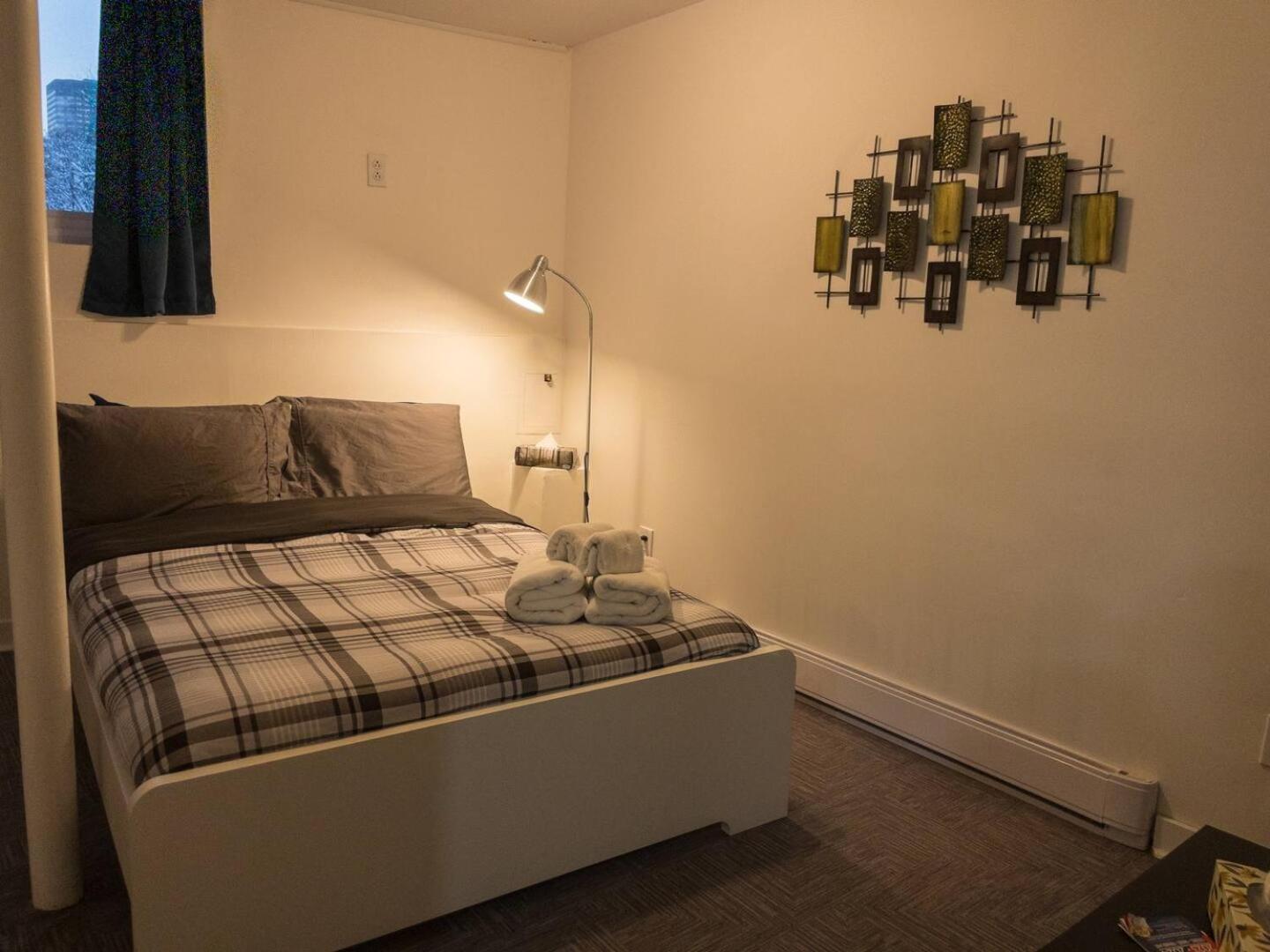 Heart Of Mtr For Memerable Experiance 2 Backyard 7Minmetro Fully Renovated & Equipped Монреаль Экстерьер фото
