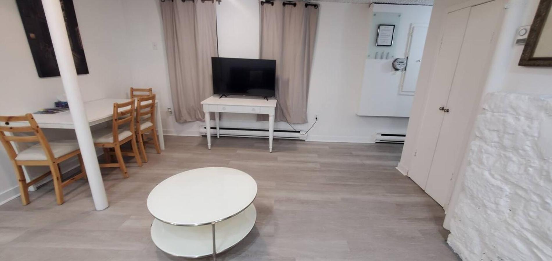 Heart Of Mtr For Memerable Experiance 2 Backyard 7Minmetro Fully Renovated & Equipped Монреаль Экстерьер фото